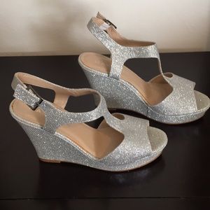 Silver glitter strapped sandals